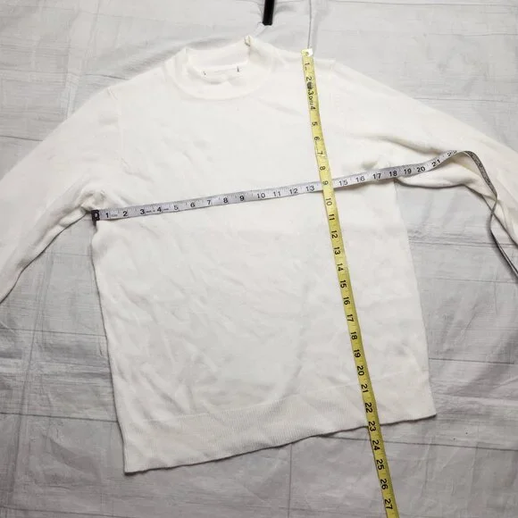 Off White Soft Turtleneck Sweater Top - Picture 4 of 9